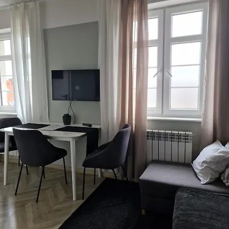 Apartment W Kamienicy - Centrum, Bezplatny Parking Elk